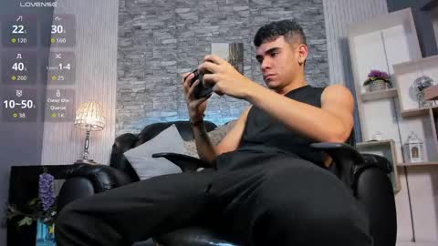 zack_joness10 online show from 31, 5, 2026