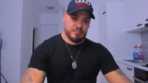 Snapshot of zackconnorsx chatting on 18, 11, 2025 Zack online show from 18, 11, 2025