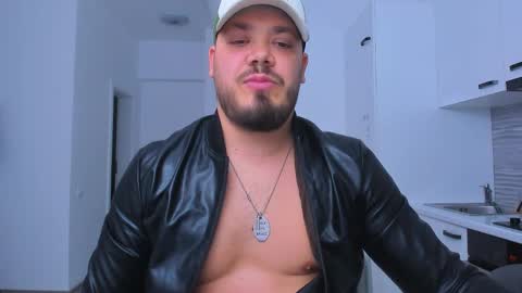 Snapshot of zackconnorsx chatting on 1, 12, 2025 Zack online show from 1, 12, 2025