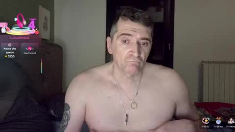 Snapshot of zackhot31 chatting on 30, 4, 2026 Ivan online show from 30, 4, 2026