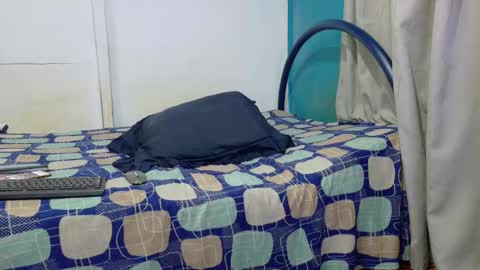 Snapshot of zackmontiel07 chatting on 19, 12, 2025 ZackMontiel07 online show from 19, 12, 2025