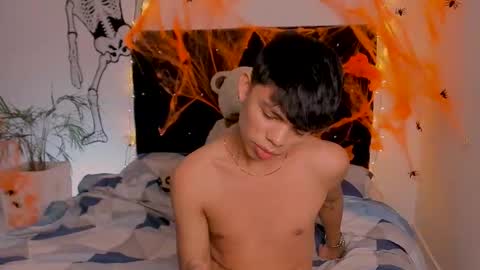 zacktorres_ online show from 18, 10, 2025