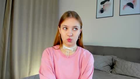 Snapshot of zadabercher chatting on 25, 10, 2025 Marina online show from 25, 10, 2025