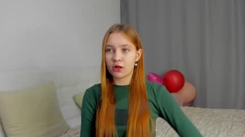 Snapshot of zadabercher chatting on 6, 11, 2025 Marina online show from 6, 11, 2025