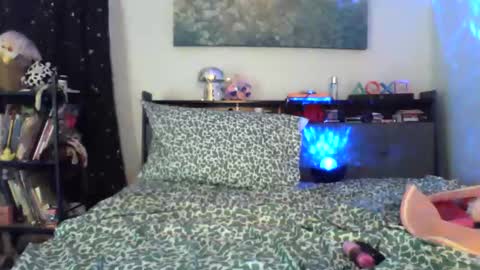 Snapshot of zaddyslilslutbucket chatting on 1, 11, 2025 zaddyslilslutbucket online show from 1, 11, 2025