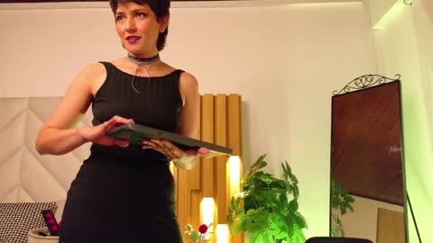 Snapshot of zafiro_gem_ chatting on 15, 9, 2025 Karina online show from 15, 9, 2025