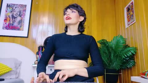 Snapshot of zafiro_gem_ chatting on 7, 11, 2025 Karina online show from 7, 11, 2025