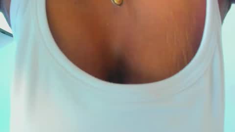 Snapshot of zamara__ chatting on 1, 2, 2025 Zamara online show from 1, 2, 2025