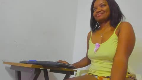 Snapshot of zamara__ chatting on 3, 2, 2025 Zamara online show from 3, 2, 2025