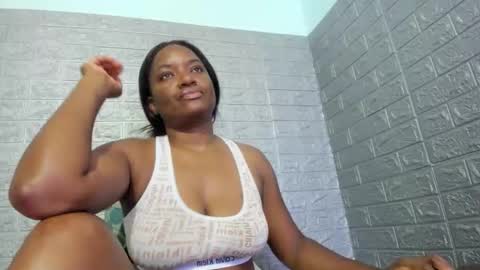 Snapshot of zamara__ chatting on 4, 3, 2026 Zamara online show from 4, 3, 2026