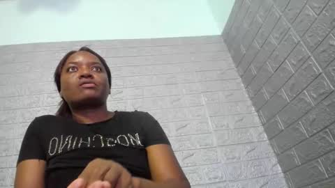 Snapshot of zamara__ chatting on 8, 4, 2026 Zamara online show from 8, 4, 2026