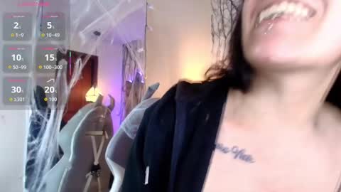 Snapshot of zami_escobar_of chatting on 3, 11, 2025 online show from 3, 11, 2025