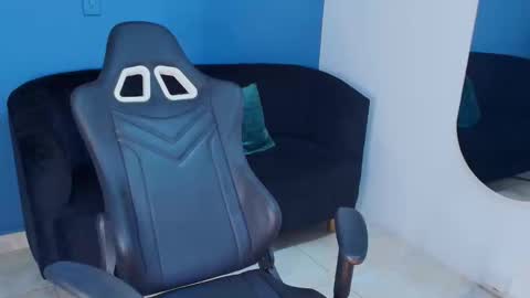 zamira_taylor online show from 11, 11, 2025