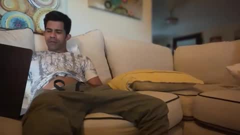 Snapshot of zamoraedii1994 chatting on 15, 12, 2025 Edii online show from 15, 12, 2025