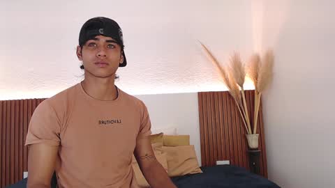 Zander online show from 6, 12, 2024