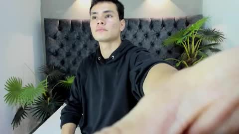 Snapshot of zane_evans chatting on 25, 2, 2026 zane online show from 25, 2, 2026