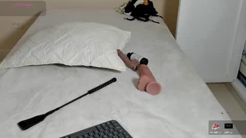 Snapshot of zane_lux chatting on 10, 7, 2026 Zane Lux online show from 10, 7, 2026