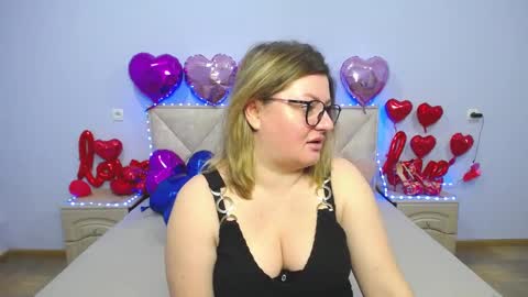 zannadreil online show from 4, 3, 2025