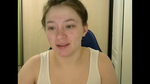 Snapshot of zara_golden chatting on 3, 1, 2025 chaturcum online show from 3, 1, 2025