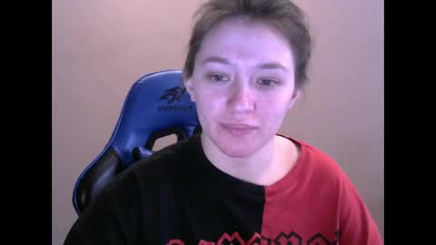 Snapshot of zara_golden chatting on 22, 1, 2025 chaturcum online show from 22, 1, 2025