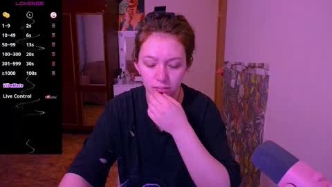 Snapshot of zara_golden chatting on 25, 11, 2025 chaturcum online show from 25, 11, 2025