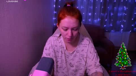 Snapshot of zara_golden chatting on 27, 11, 2025 chaturcum online show from 27, 11, 2025