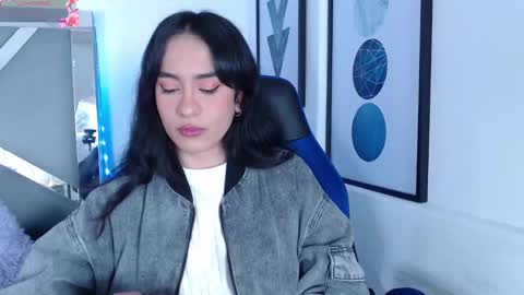 zaradames_ online show from 8, 3, 2025