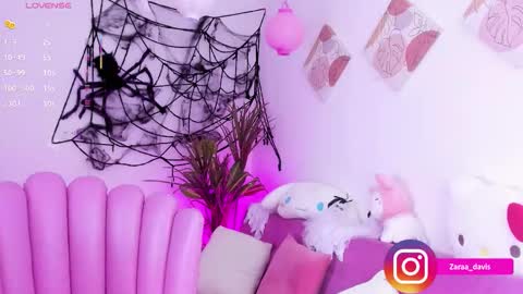 Snapshot of zaradaviss chatting on 15, 10, 2025 Zara online show from 15, 10, 2025