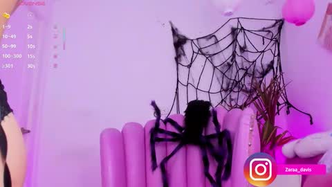 Snapshot of zaradaviss chatting on 2, 11, 2025 Zara online show from 2, 11, 2025