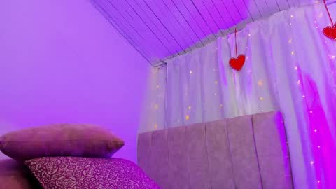 Snapshot of zaradulce chatting on 3, 2, 2025 Zara . online show from 3, 2, 2025