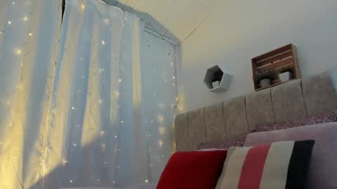 Snapshot of zaradulce chatting on 24, 2, 2025 Zara . online show from 24, 2, 2025