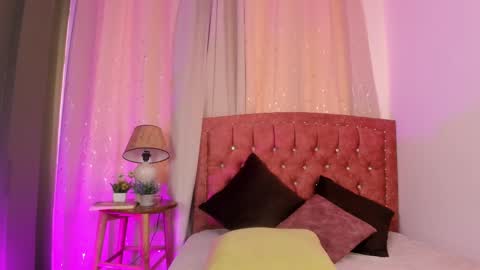 Snapshot of zaradulce chatting on 22, 9, 2025 Zara . online show from 22, 9, 2025