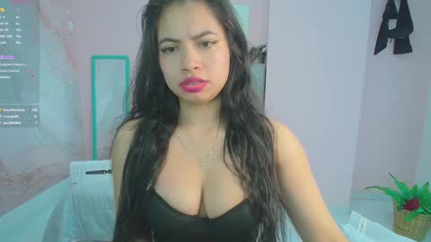 Snapshot of zarah_torres chatting on 7, 1, 2025 Zarah online show from 7, 1, 2025