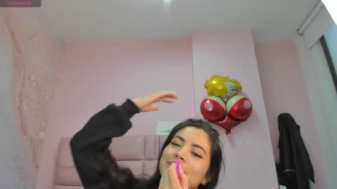 Snapshot of zarah_torres chatting on 17, 9, 2025 Zarah online show from 17, 9, 2025