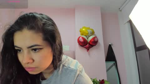 Snapshot of zarah_torres chatting on 19, 10, 2025 Zarah online show from 19, 10, 2025