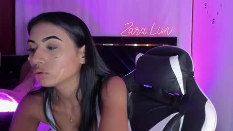 Snapshot of zaralim chatting on 29, 9, 2025 Zara Lim online show from 29, 9, 2025