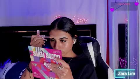 Snapshot of zaralim chatting on 30, 10, 2025 Zara Lim online show from 30, 10, 2025