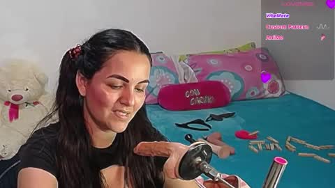 zaraluxx online show from 25, 6, 2026