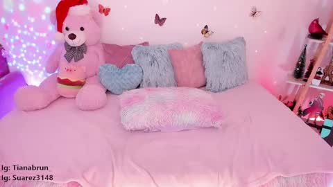 Snapshot of zaratorres_ chatting on 5, 12, 2024 Zara online show from 5, 12, 2024
