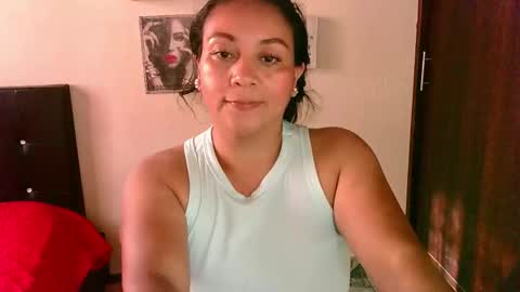 Snapshot of zaray_45bella chatting on 7, 10, 2025 zaray online show from 7, 10, 2025