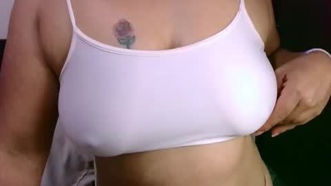 Snapshot of zaray_45bella chatting on 10, 10, 2025 zaray online show from 10, 10, 2025