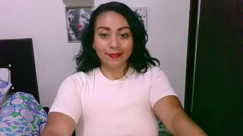 Snapshot of zaray_45bella chatting on 17, 10, 2025 zaray online show from 17, 10, 2025