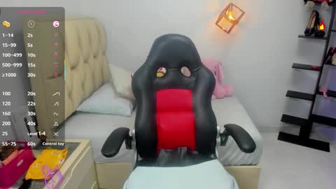 Snapshot of zarith_prada chatting on 15, 11, 2025 zarith_prada online show from 15, 11, 2025