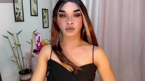 Snapshot of zaynelustts chatting on 3, 12, 2025 zaynelustts online show from 3, 12, 2025