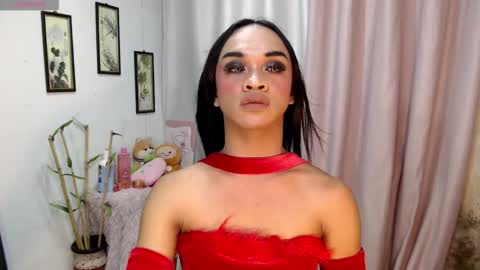 Snapshot of zaynelustts chatting on 15, 12, 2025 zaynelustts online show from 15, 12, 2025