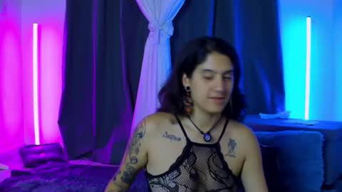 Snapshot of zean_lee chatting on 15, 6, 2026 Karolyne online show from 15, 6, 2026