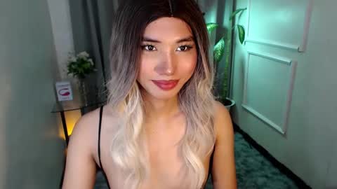 zelainalovetocum online show from 20, 1, 2025