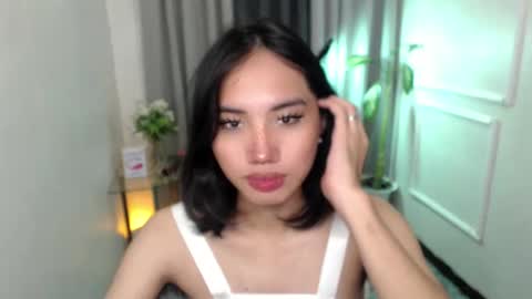 zelainalovetocum online show from 23, 1, 2025