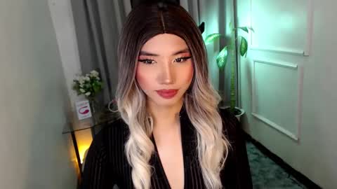 zelainalovetocum online show from 29, 1, 2025