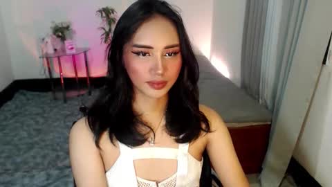 zelainalovetocum online show from 9, 9, 2025